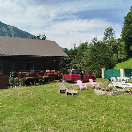 Chalet 8 Personnes + Grand Terrain Et Riviere Entremont Exterior photo